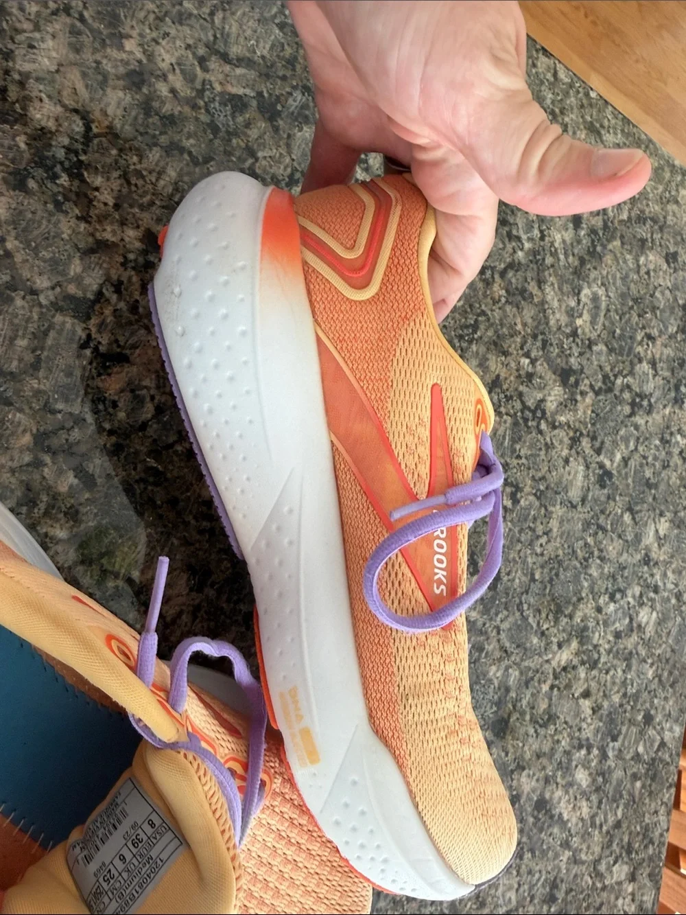 Brooks women’s size